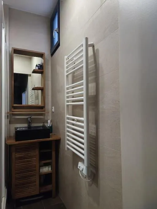 Loft Paris Centre Face Au Parc Des Buttes Chaumont Apartment France