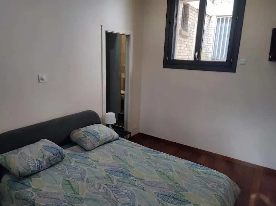 Loft Paris Centre Face Au Parc Des Buttes Chaumont Apartment 0*,  France