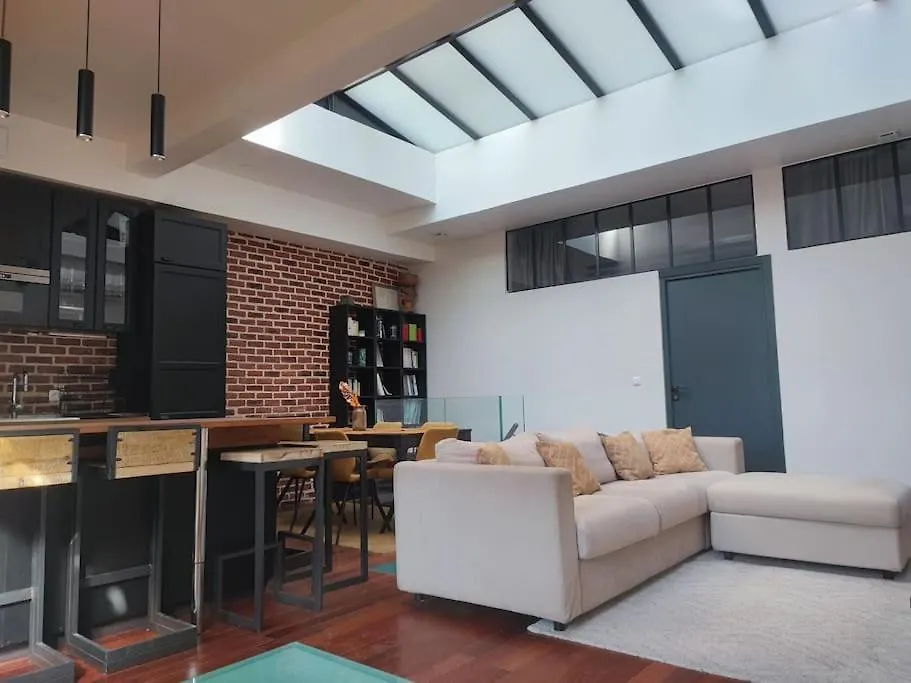 Loft Paris Centre Face Au Parc Des Buttes Chaumont Apartment France